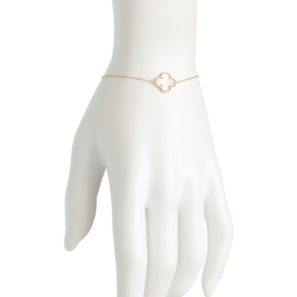 ⭐️ 14 KT Real Gold Clover Motif Bracelet with Pearl and CZ - NWT ⭐️ - Picture 1 of 3